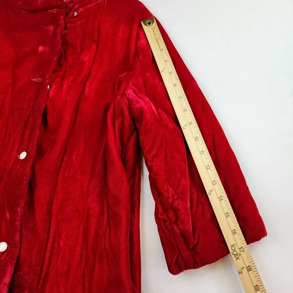 Vintage Opera Coat Red Velvet 12 White Pearly Buttons Quilted Soft Classy Long - Picture 8 of 14